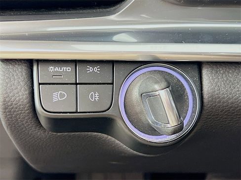 Certified 2023 Porsche Panamera 4 image 11