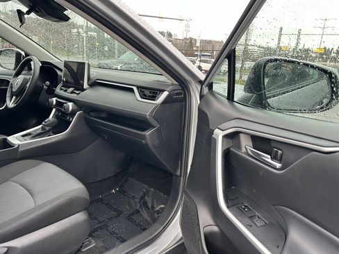 Certified 2024 Toyota RAV4 XLE w/ Convenience Package image 15