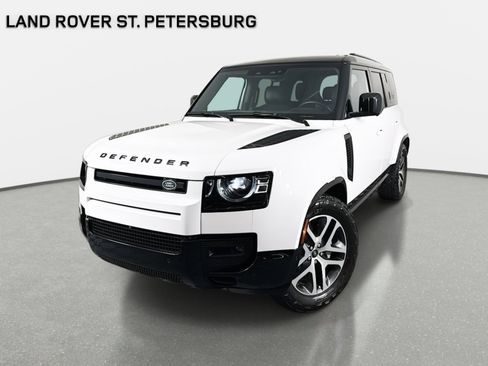 Used 2024 Land Rover Defender 110 X-Dynamic SE image 4