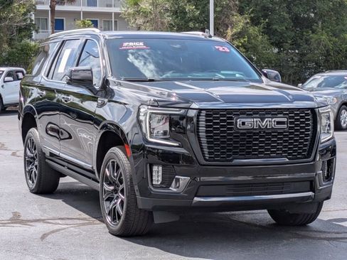 Used 2023 GMC Yukon Denali Ultimate AWD/4WD image 3