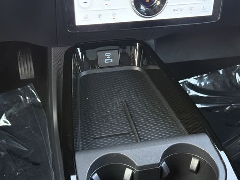 Used 2021 Ford Mustang Mach-E Premium image 25