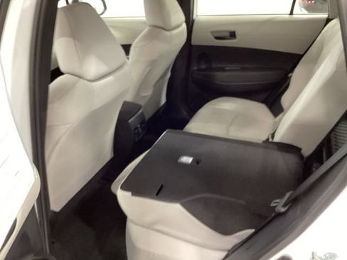 Used 2023 Toyota Corolla Cross L AWD/4WD image 12