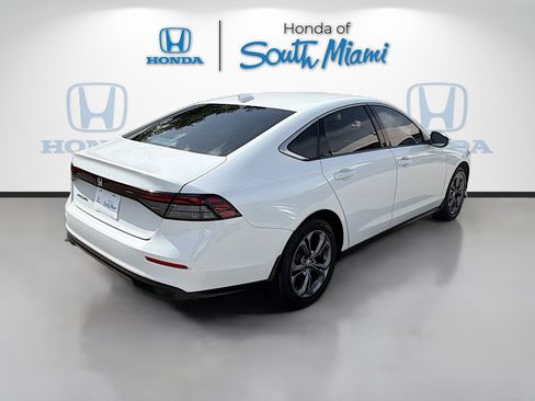 Used 2023 Honda Accord EX image 7
