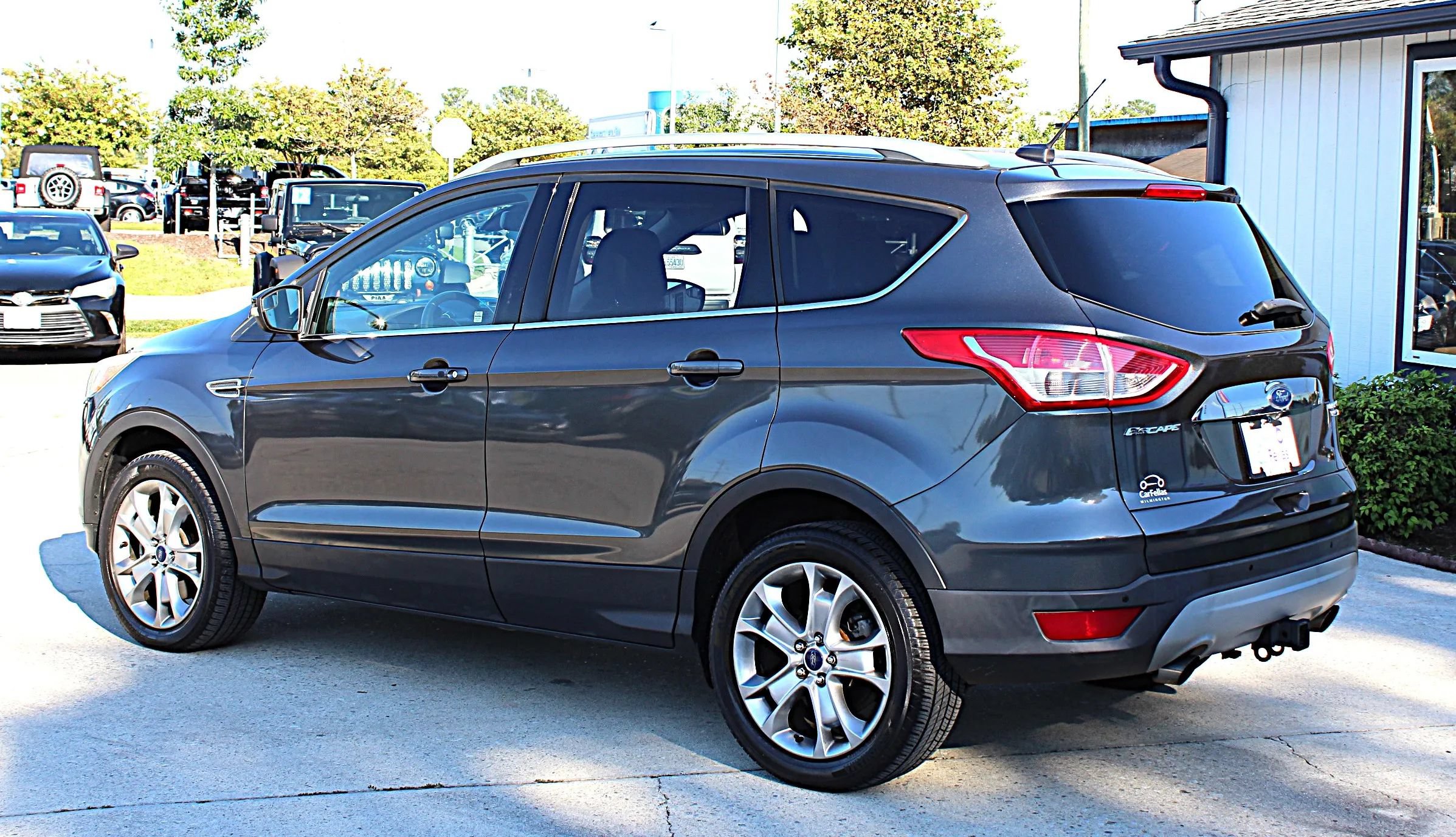Used 2015 Ford Escape Titanium AWD/4WD image 3