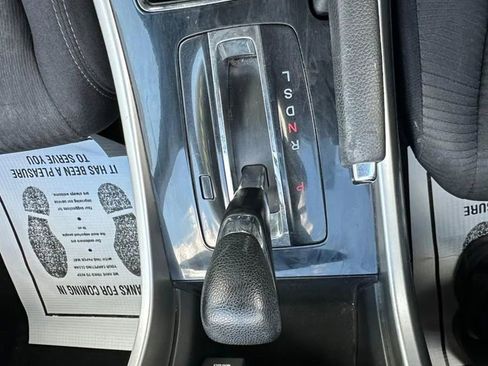 Used 2017 Honda Accord LX image 21