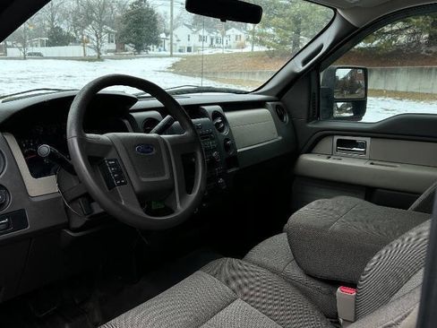 Used 2010 Ford F150 XL image 9