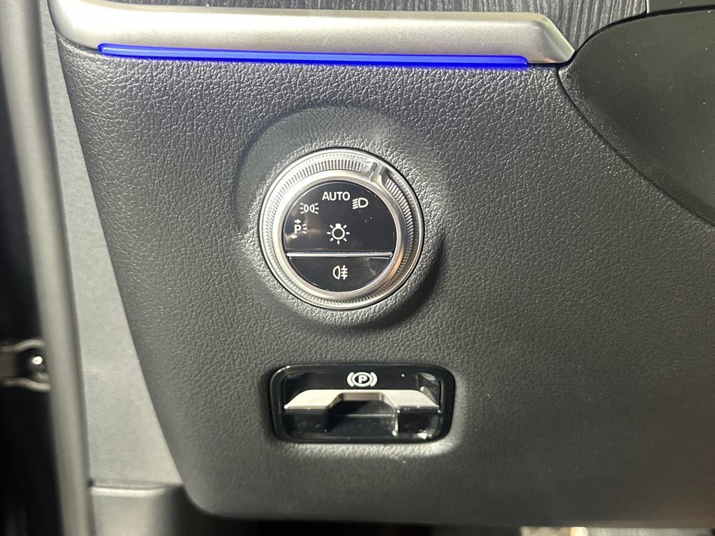 Certified 2024 Mercedes-Benz C 300 4MATIC Sedan image 33