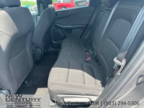 Used 2025 Ford Escape Active AWD/4WD image 11