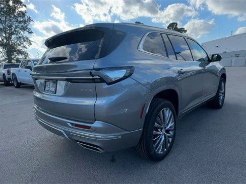 New 2026 Buick Enclave Avenir image 8