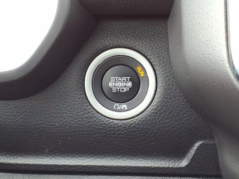 Used 2024 RAM 1500 Laramie image 16