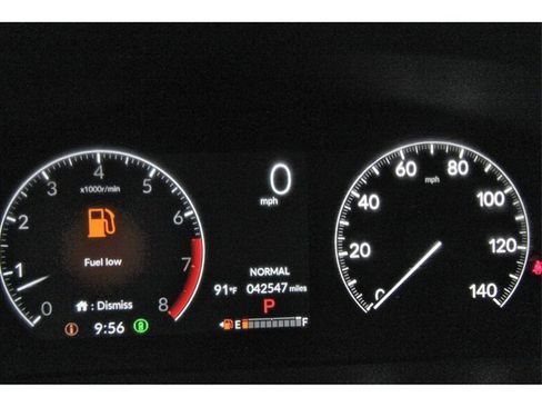 Used 2023 Honda Pilot Touring image 17