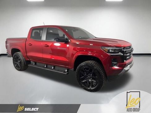 Used 2025 Chevrolet Colorado Z71 w/ Technology Package image 21