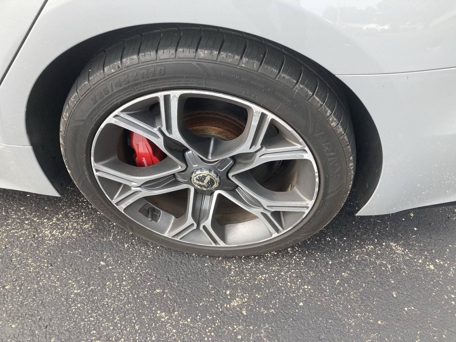 Used 2018 Kia Stinger GT2 AWD/4WD image 9