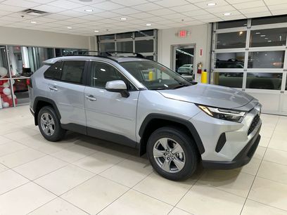 New 2025 Toyota RAV4 XLE w/ Convenience Package