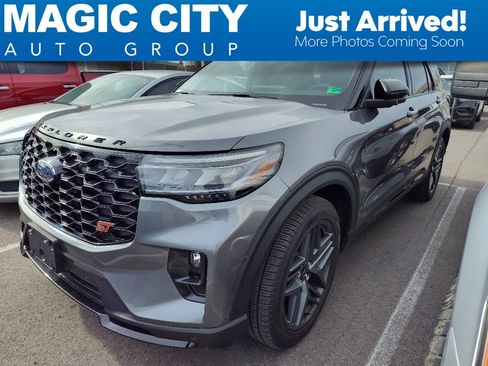 Certified 2025 Ford Explorer ST image 1
