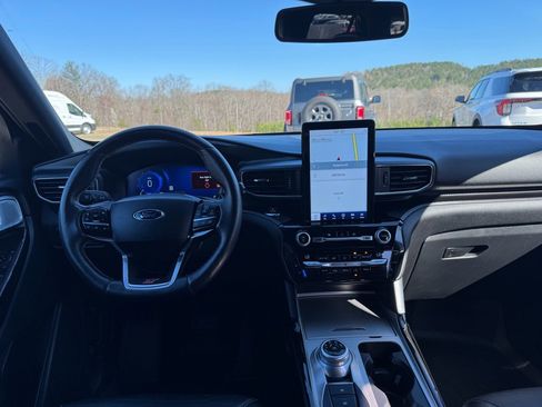 Used 2021 Ford Explorer ST w/ Equipment Group 401A image 17