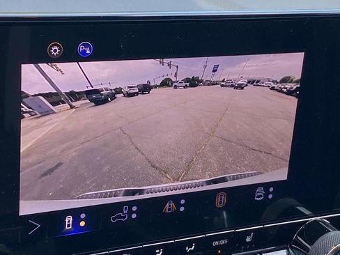 New 2025 Chevrolet Colorado LT w/ LT Convenience Package image 19