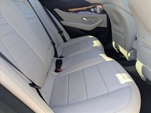 Used 2020 Mercedes-Benz E 350 Sedan image 18