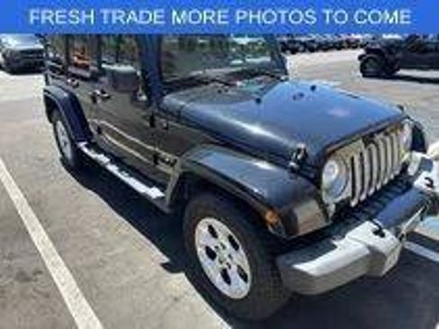 Certified 2017 Jeep Wrangler Unlimited Sahara w/ Connectivity Group AWD/4WD image 1