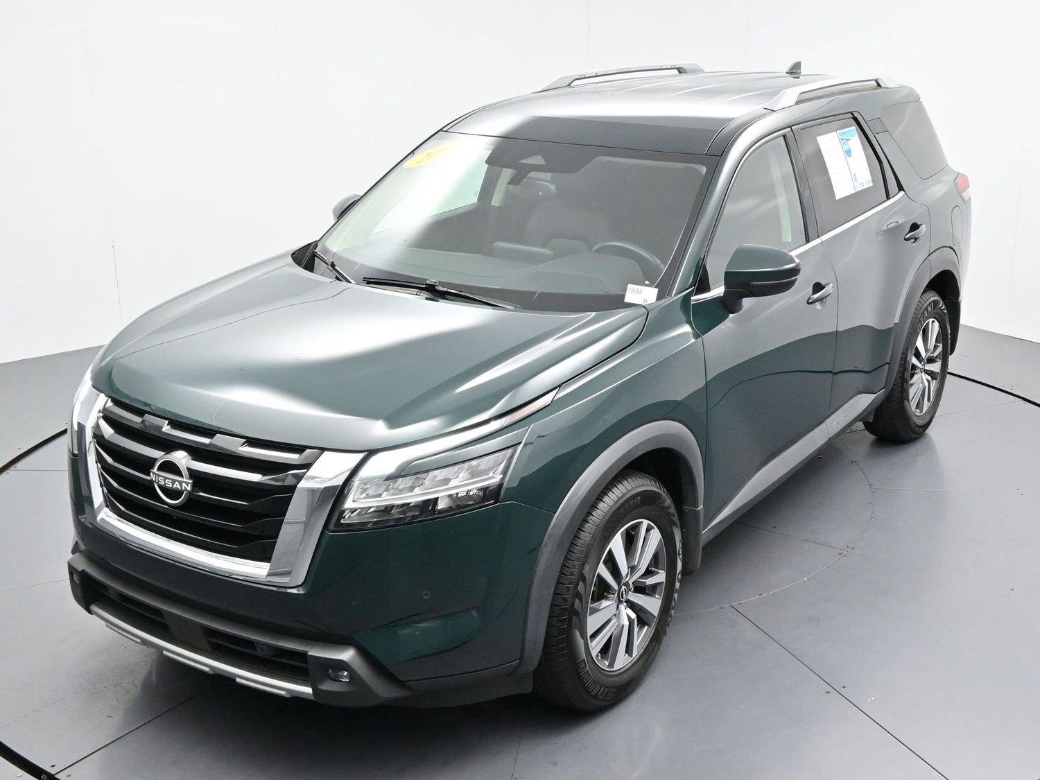 Used 2022 Nissan Pathfinder SL w/ Cargo Package AWD/4WD image 46