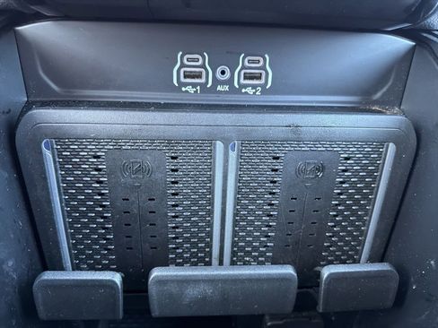 Used 2025 RAM 2500 Laramie w/ Night Edition image 40