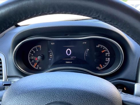 Used 2017 Jeep Grand Cherokee Altitude RWD image 10
