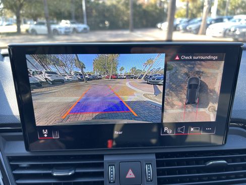 Used 2024 Audi Q5 2.0T Prestige w/ Prestige Package image 24