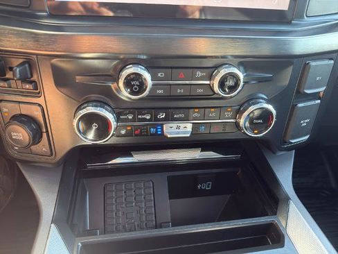 Certified 2025 Ford F350 Lariat w/ Lariat Ultimate Package AWD/4WD image 26