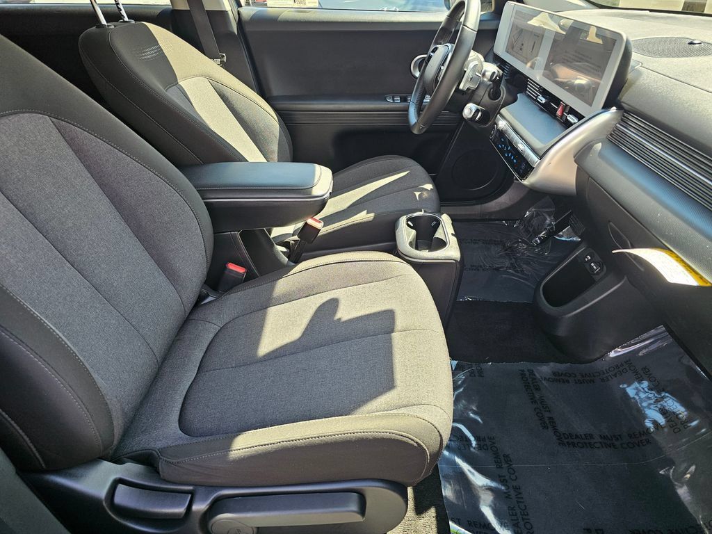 Certified 2024 Hyundai Ioniq 5 SE RWD image 11