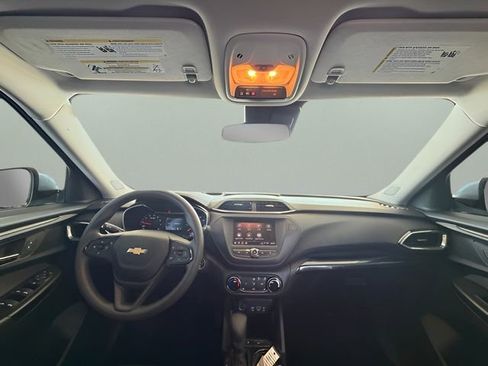 Used 2023 Chevrolet TrailBlazer LT image 29