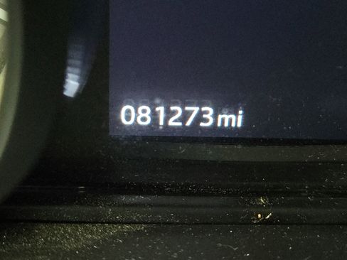 Used 2017 Land Rover Discovery HSE image 6