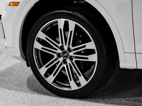 Used 2018 Audi SQ5 Prestige w/ Prestige Package AWD/4WD image 71