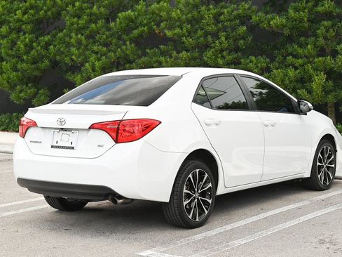 Used 2018 Toyota Corolla SE image 4