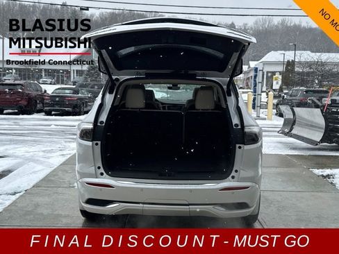 Used 2022 Buick Enclave Avenir image 39