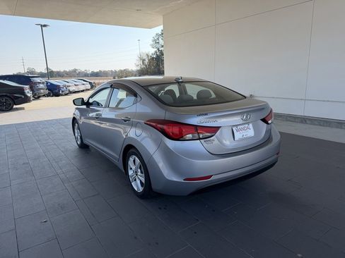 Used 2016 Hyundai Elantra SE image 7