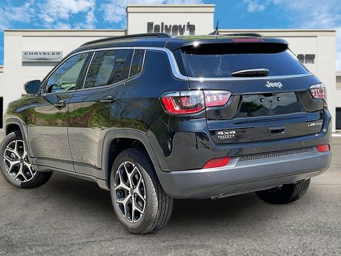 Certified 2025 Jeep Compass Limited AWD/4WD image 11