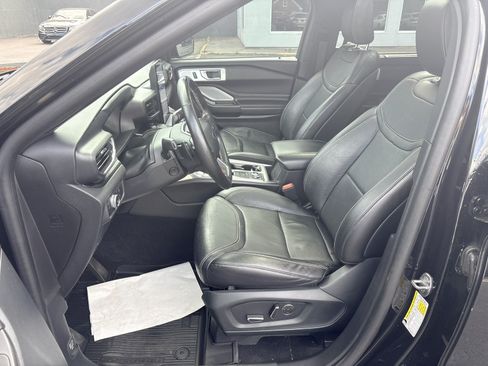 Used 2020 Ford Explorer ST w/ ST High-Performance Pack AWD/4WD image 15