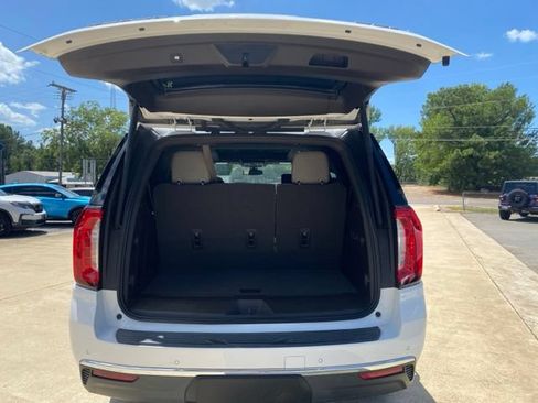Used 2021 GMC Yukon SLT w/ SLT Premium Package RWD image 7