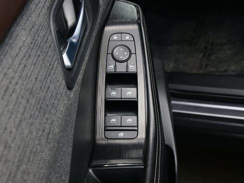 Used 2021 Nissan Rogue SV image 10