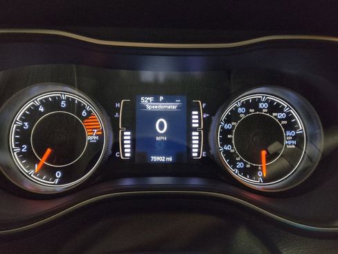 Used 2019 Jeep Cherokee Latitude w/ Popular Appearance Group image 23