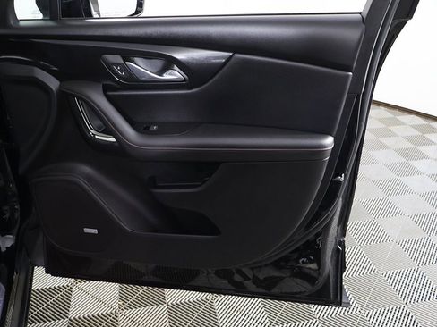 Used 2025 Chevrolet Blazer RS image 25