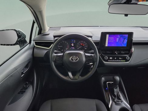 Used 2024 Toyota Corolla LE image 12