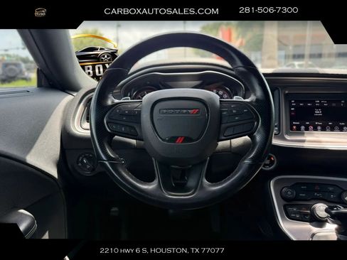Used 2022 Dodge Challenger GT w/ Blacktop Package RWD image 11