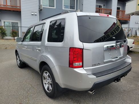 Used 2010 Honda Pilot Touring image 5