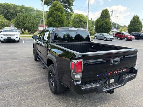Used 2021 Toyota Tacoma TRD Pro AWD/4WD image 3