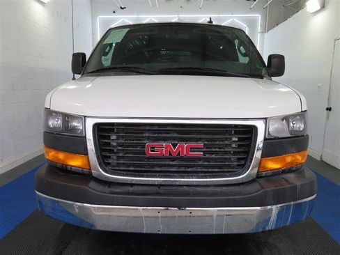 Used 2024 GMC Savana 2500 w/ Driver Convenience Package image 2