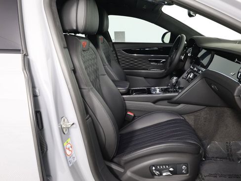 Certified 2023 Bentley Flying Spur S V8 AWD/4WD image 32