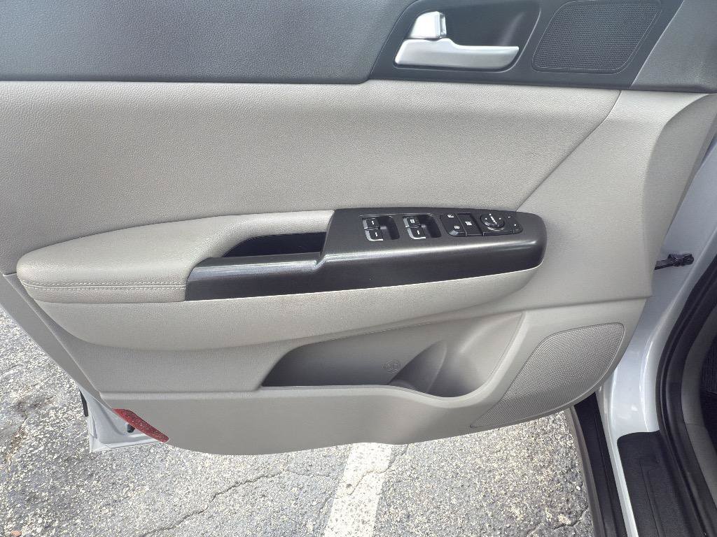 Used 2017 Kia Sportage EX FWD image 7