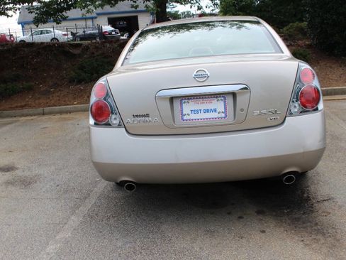 Used 2006 Nissan Altima 3.5 SL image 6