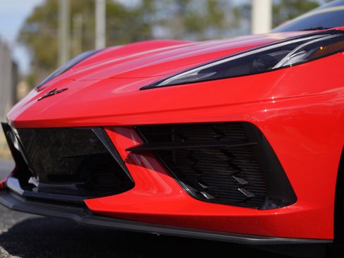 Used 2023 Chevrolet Corvette Stingray Premium Cpe w/ Z51 Performance Package RWD image 31